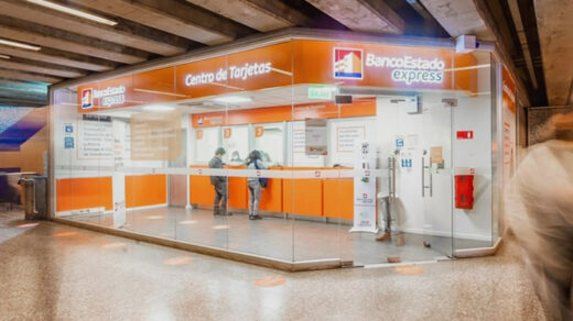 BancoEstado abre nuevos centros de atención en estaciones de Metro
